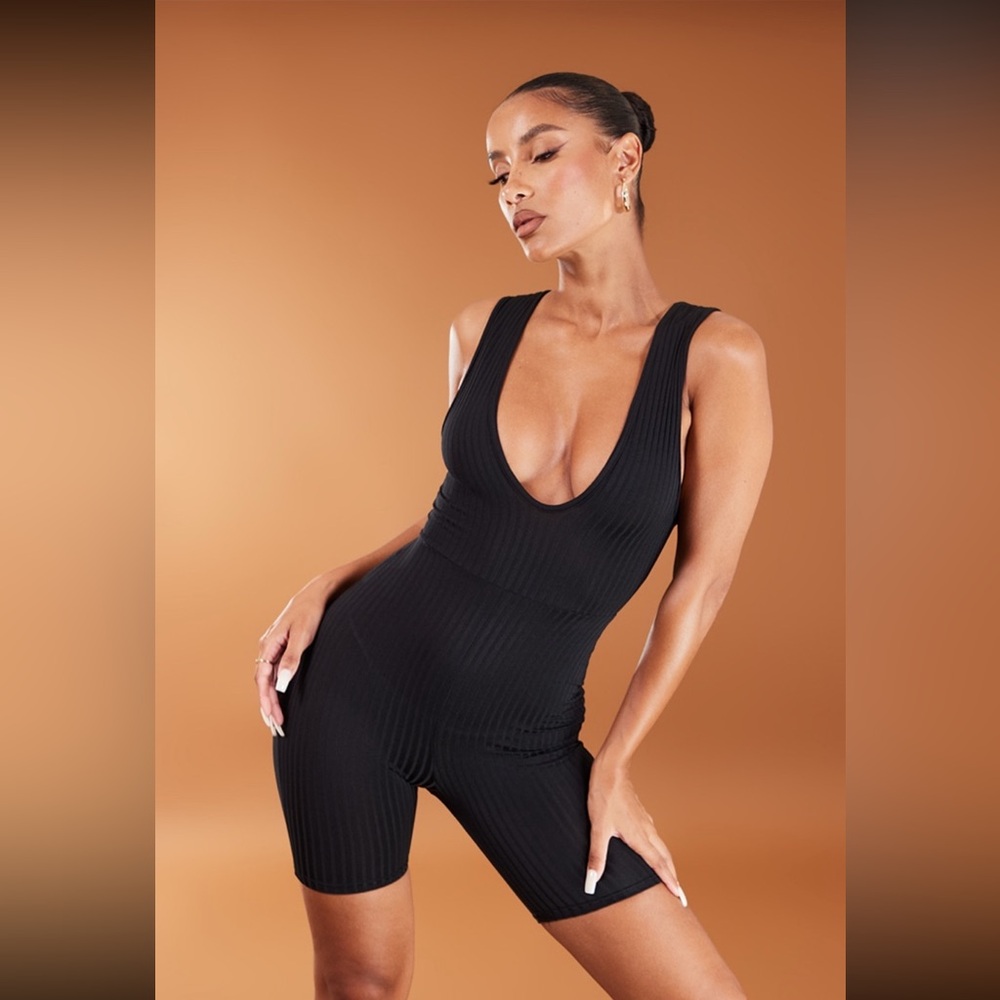 PrettyLittleThing Black Ribbed Bodysuit